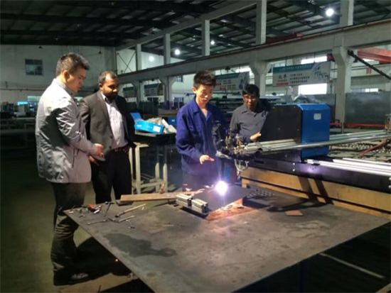 Jiaxin لائٹ ڈیوٹی Gantry / ڈریگن شیٹ میٹل منی سیnc پلسما کٹ CNC کٹر CNC پلازما ٹیوب کاٹنے کی مشین