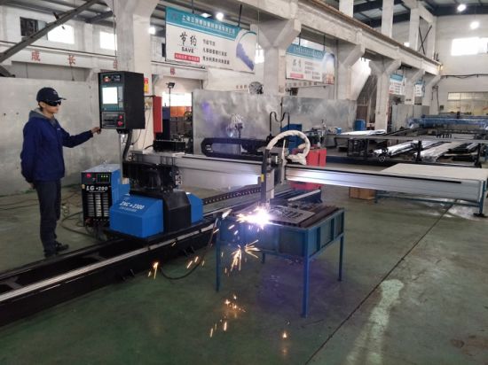 چین سے فیکٹری کی قیمت کے ساتھ CNC پورٹیبل پلازما شعلہ پائپ کاٹنے والی مشین