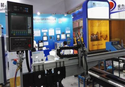 پلیٹ اور راؤنڈ دھات کے لئے چین CNC پلازما دھات کاٹنے والی مشین میں تشکیل دے دیا گیا