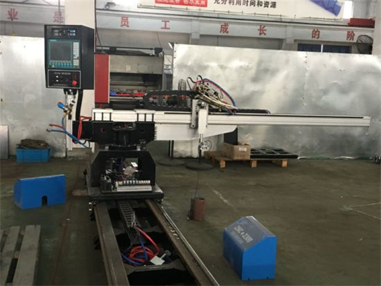 چینی سستے کٹ 30 ملی میٹر سی این پلازما کاٹنے والی مشین کی قیمت
