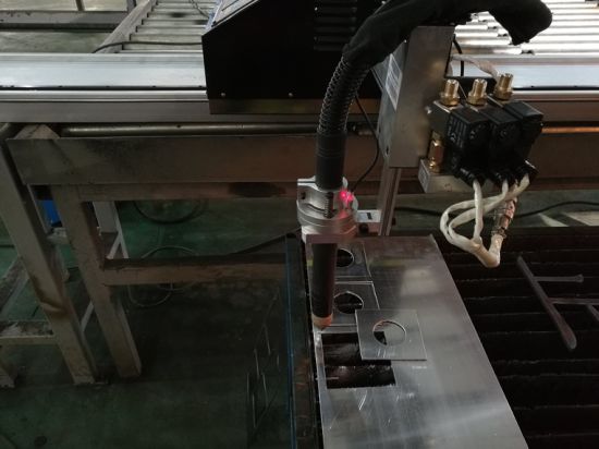 سستی CNC پلازما شعلہ کاٹنے کی مشین، پورٹ ایبل کاٹنے والی مشین، پلازما کٹر چین میں بنایا